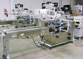 Pillow Type Cup Packing Machine -  | Pillow Type Cup Packing Machine & Shrinkage Chamber